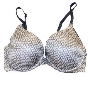 🌞🌴B1G2 FREE🌞🌴 Victoria’s Secret Padded Perfect Coverage 34D Bra